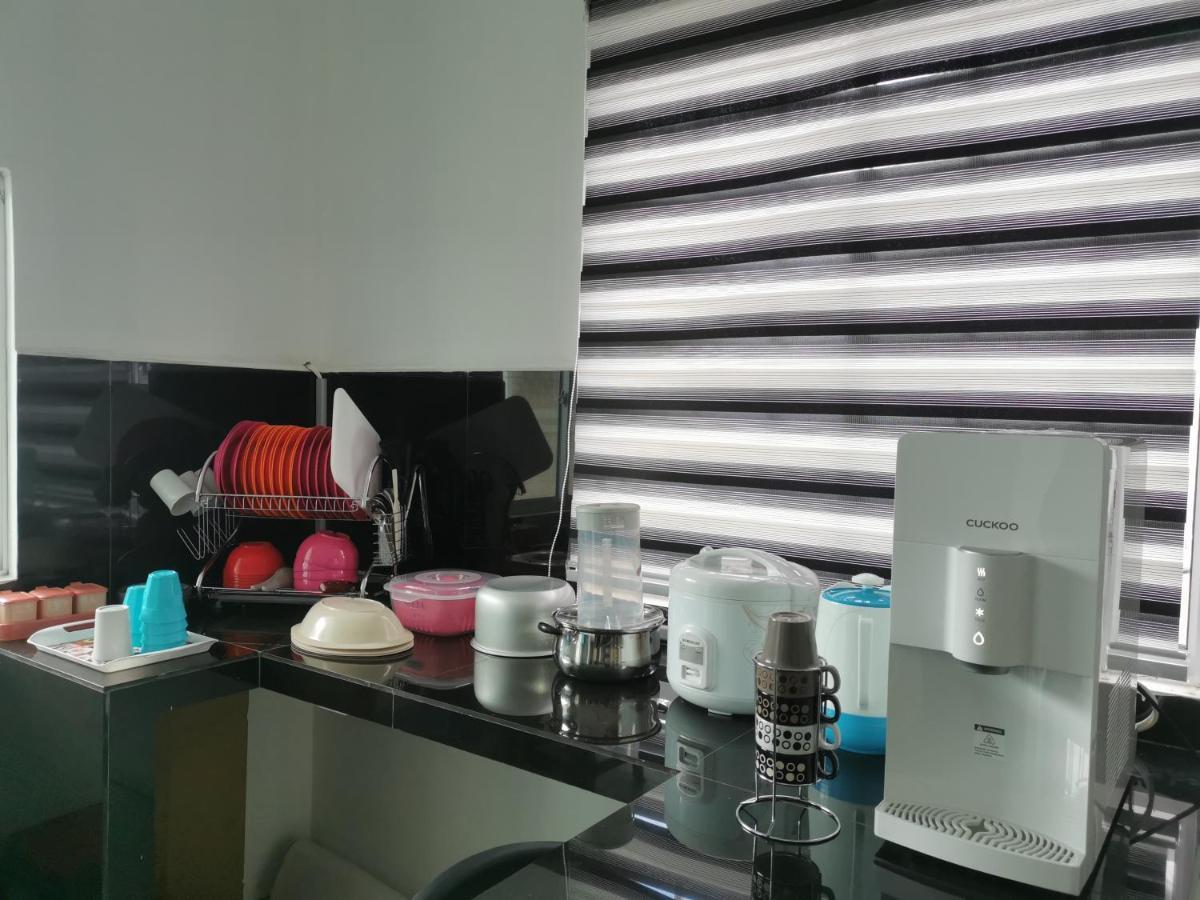 Nj_Homestay@Kkia/Petagas Kk コタキナバル エクステリア 写真